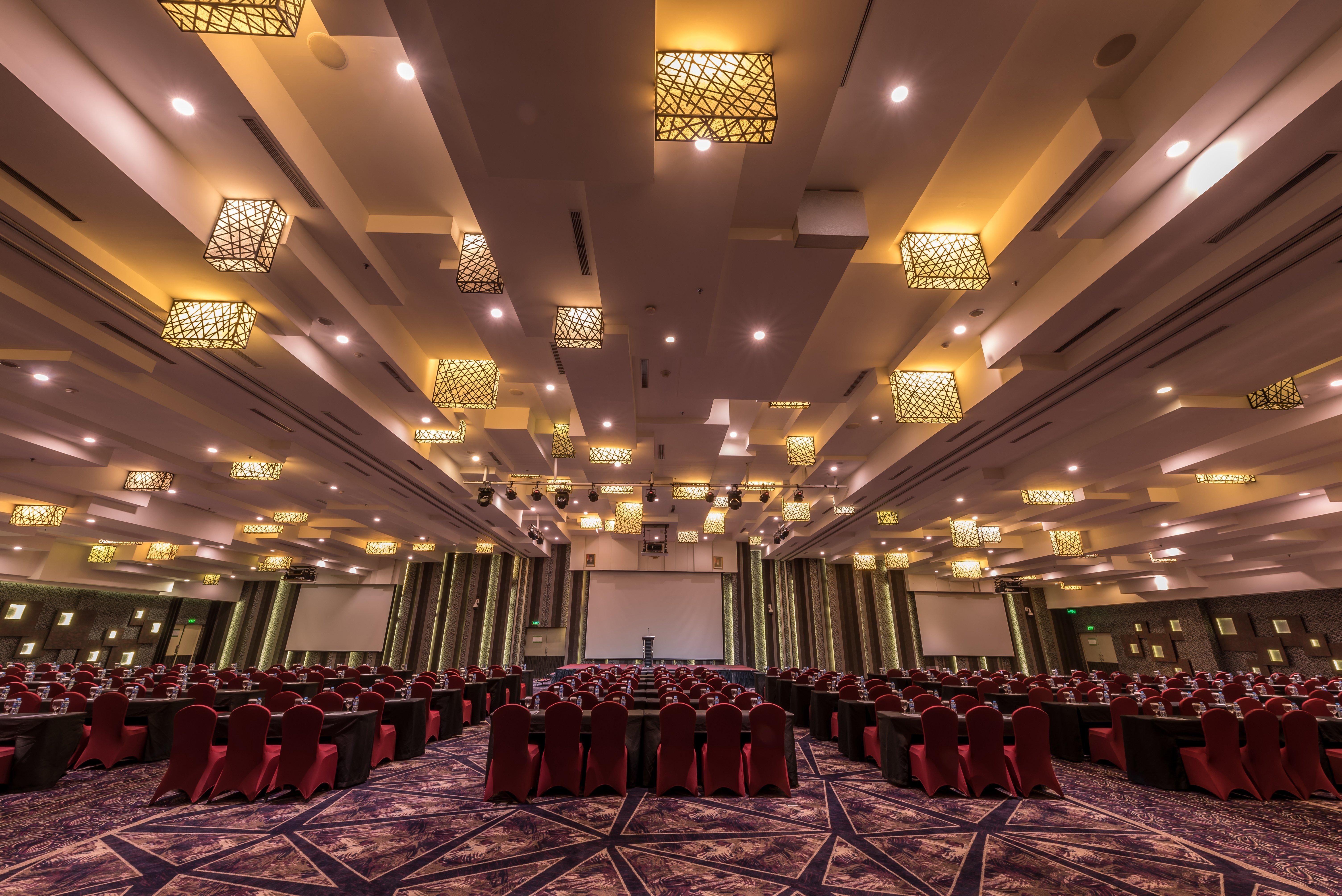 Holiday Inn Cikarang Jababeka By Ihg Екстер'єр фото
