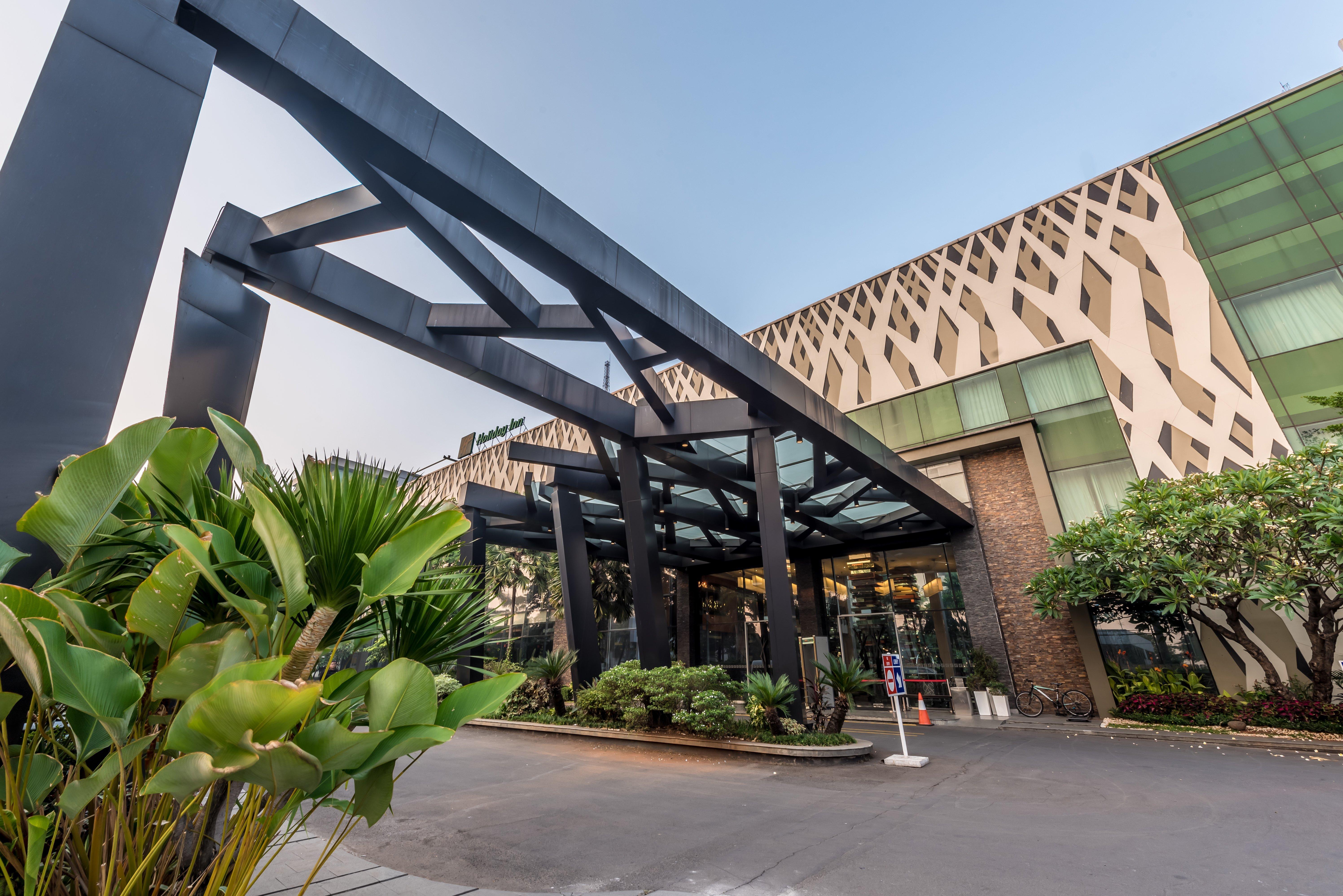 Holiday Inn Cikarang Jababeka By Ihg Екстер'єр фото