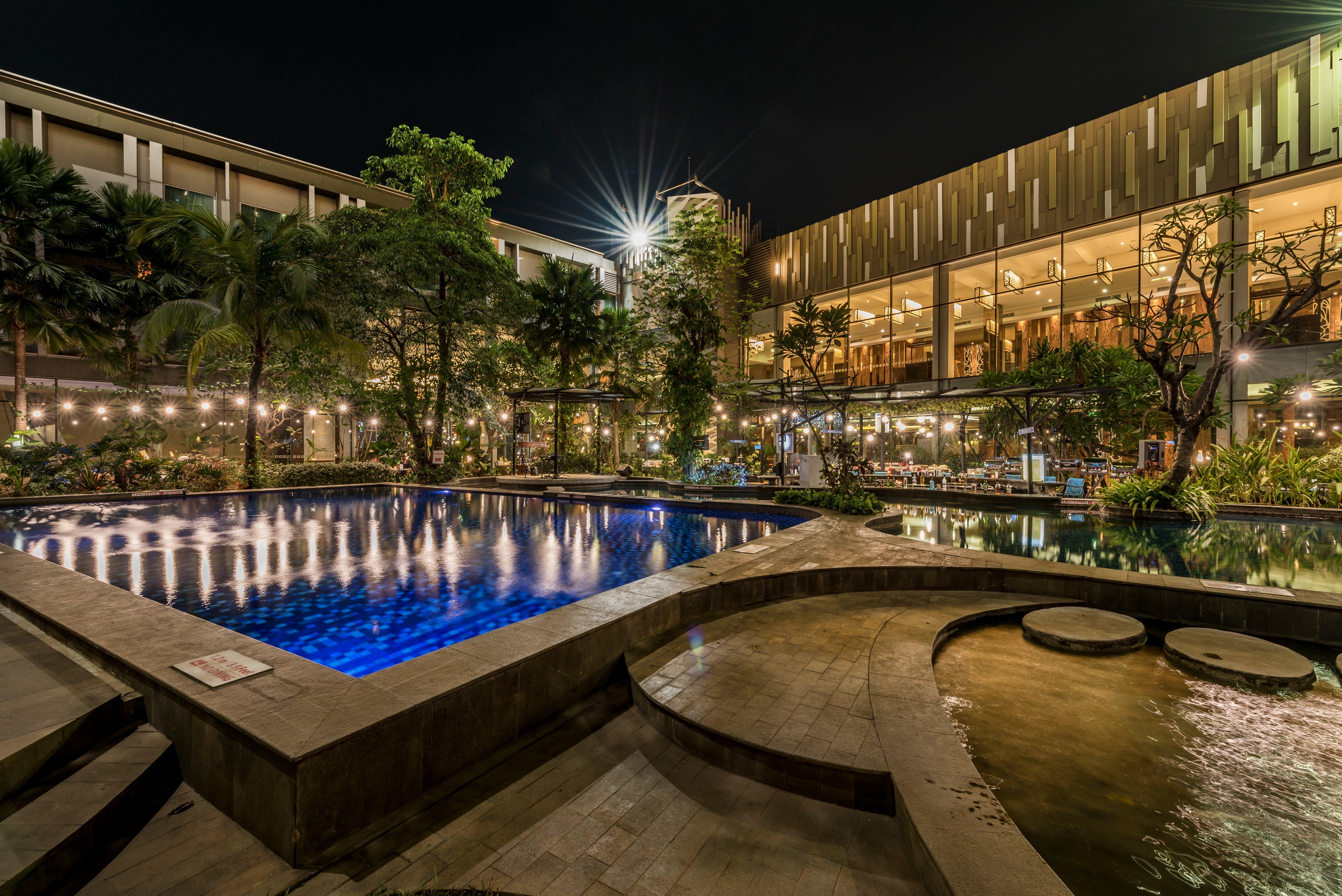 Holiday Inn Cikarang Jababeka By Ihg Екстер'єр фото