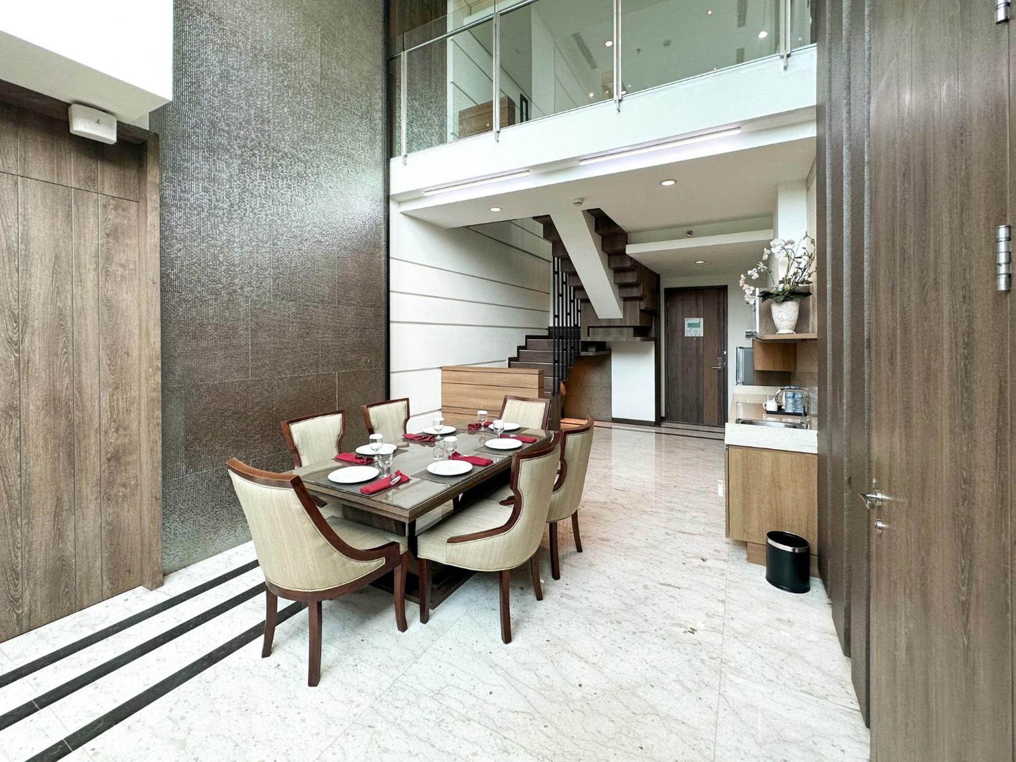 Holiday Inn Cikarang Jababeka By Ihg Екстер'єр фото